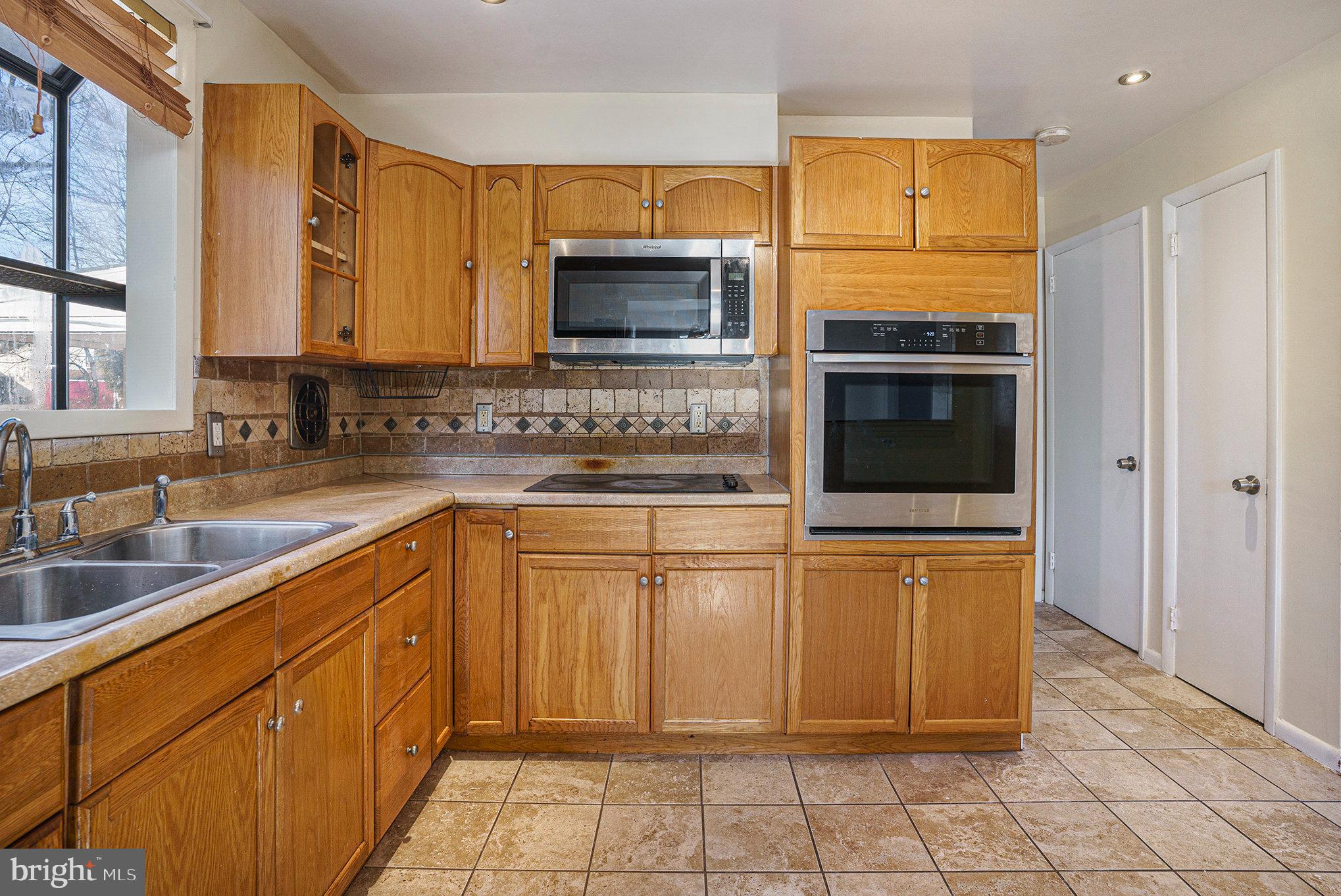 724 WISSAHICKON AVENUE