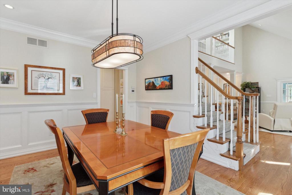 189 BIRKDALE DRIVE