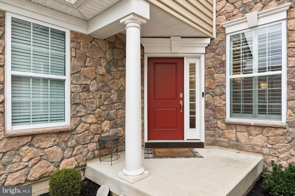 118 IRON HILL WAY