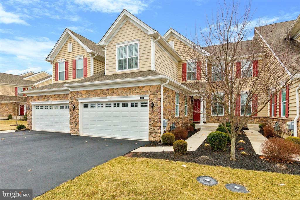 118 IRON HILL WAY