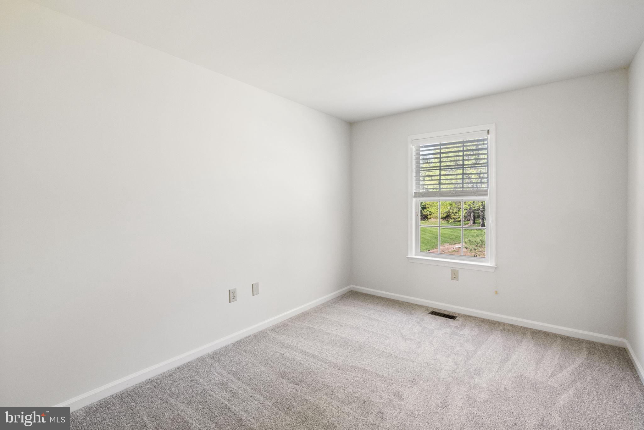 613 HAMILTON CT