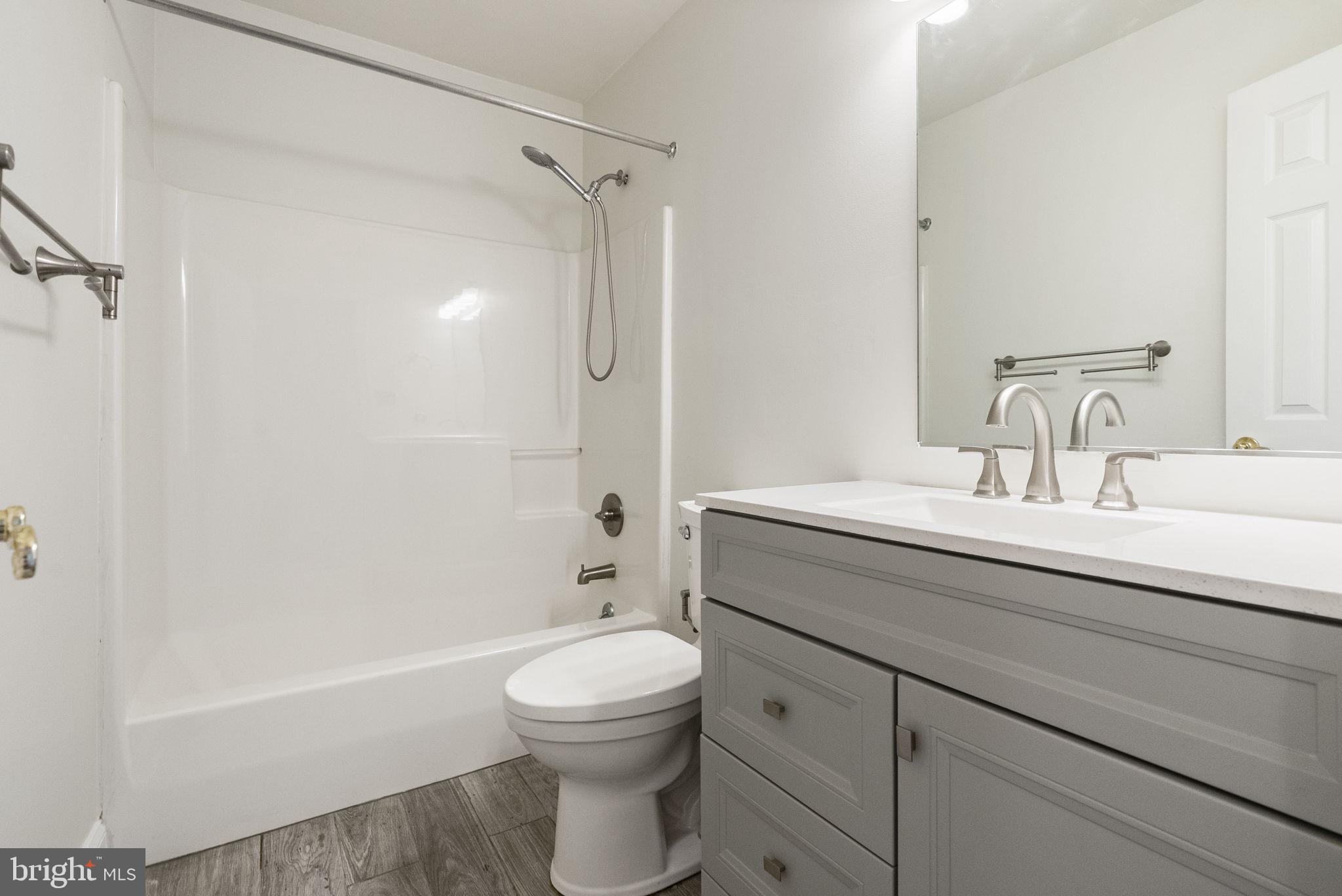 613 HAMILTON CT