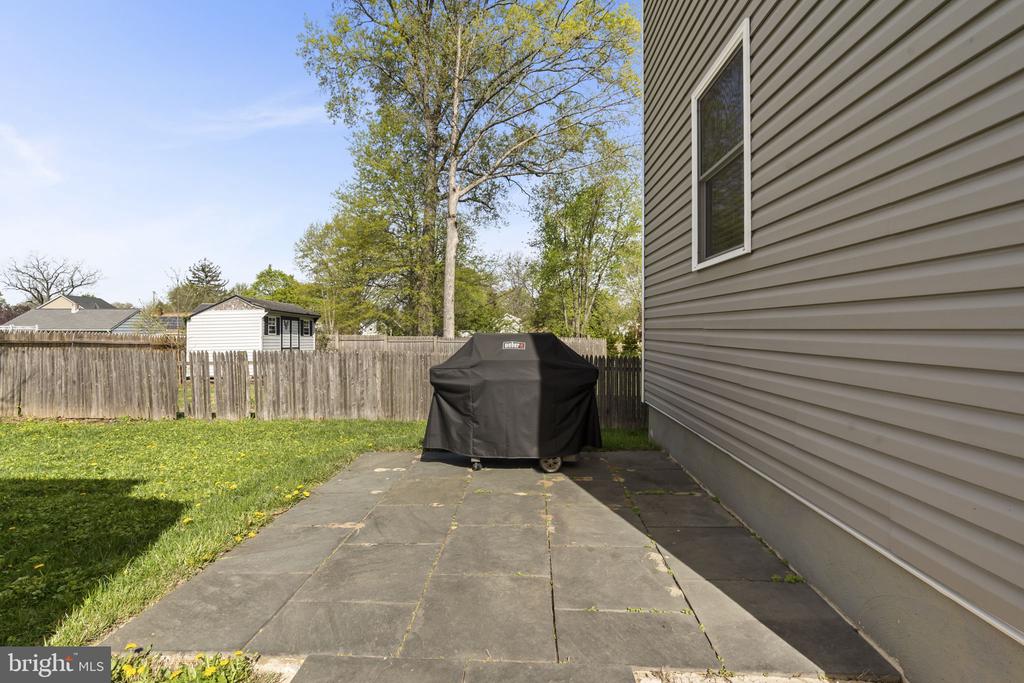 248 S 9TH STREET