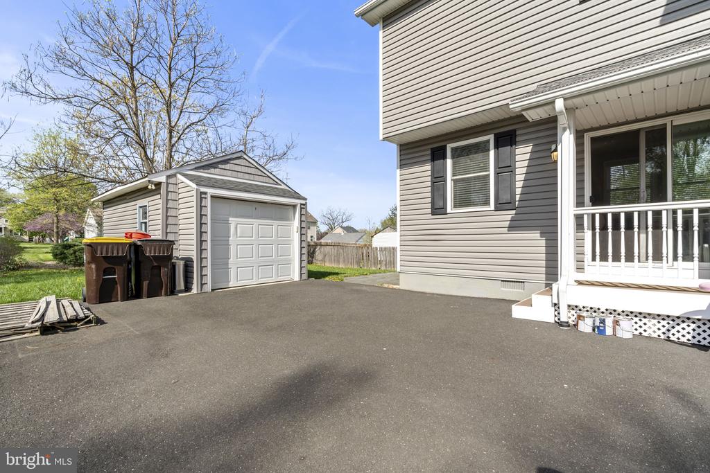 248 S 9TH STREET