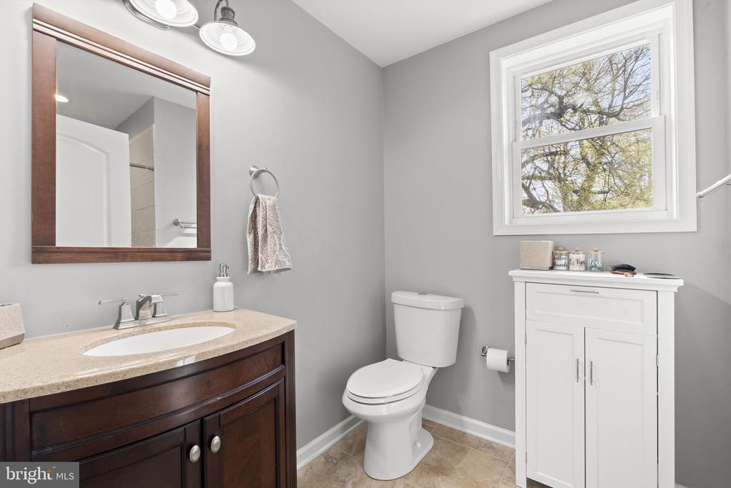 248 S 9TH STREET