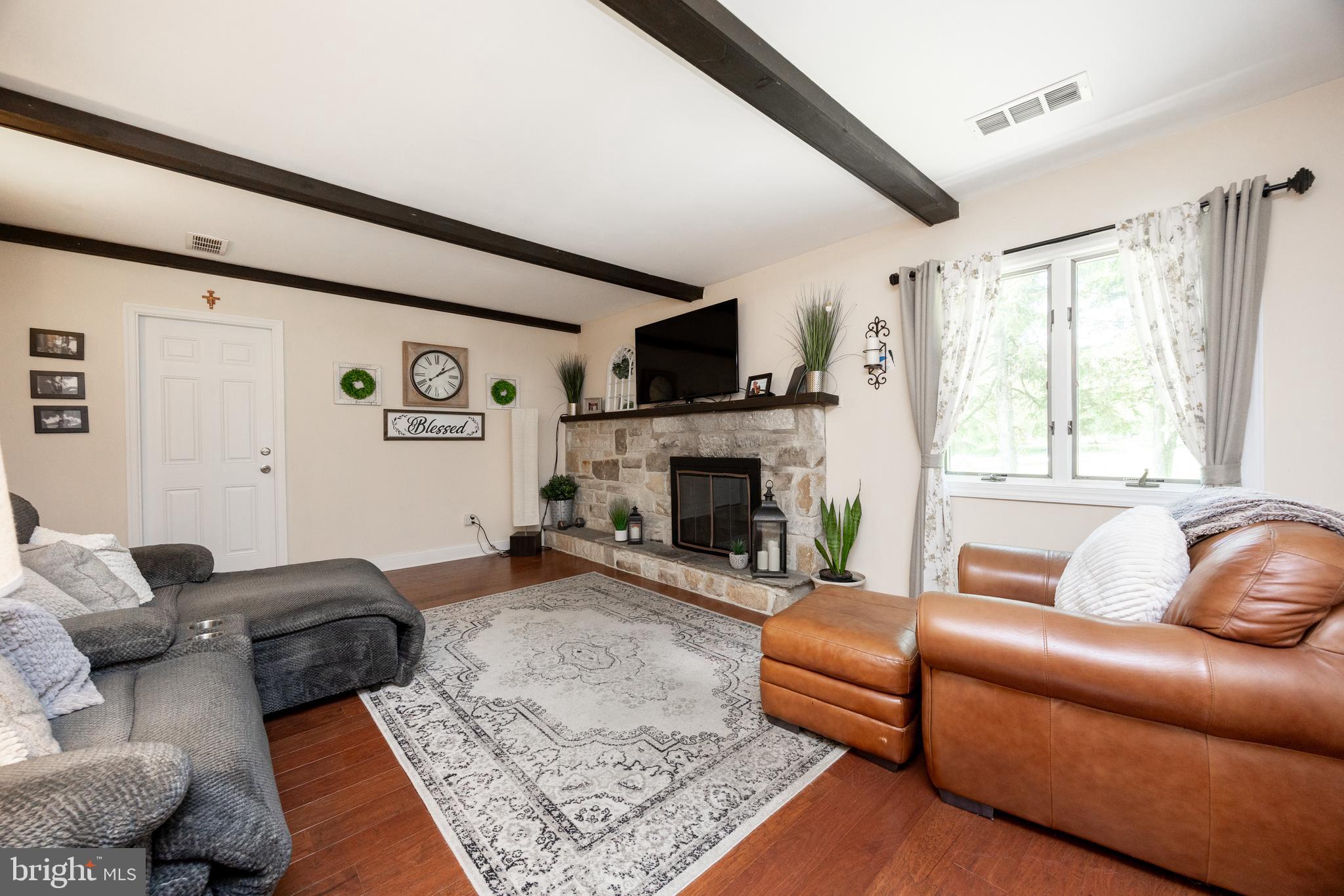 926 PIERCE ROAD