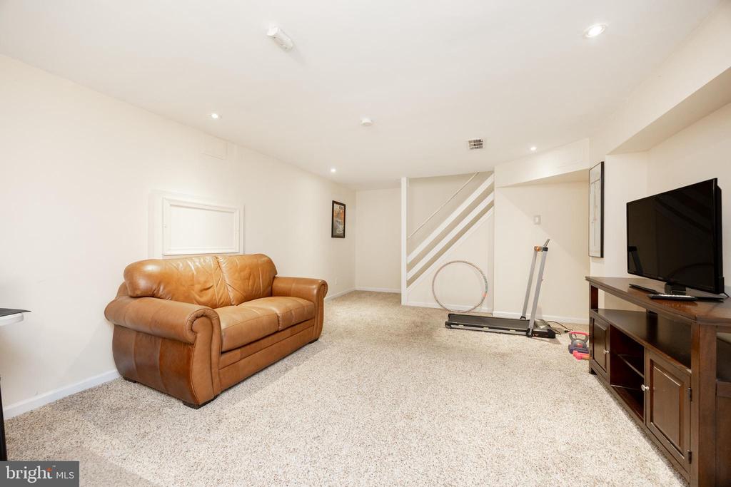 926 PIERCE ROAD