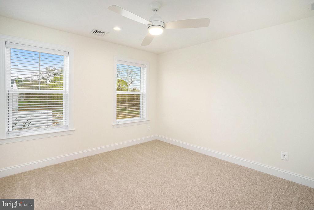 122 ANDRIES CIRCLE