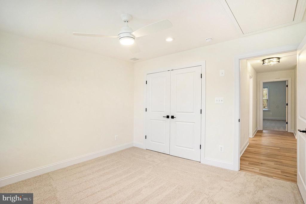 122 ANDRIES CIRCLE