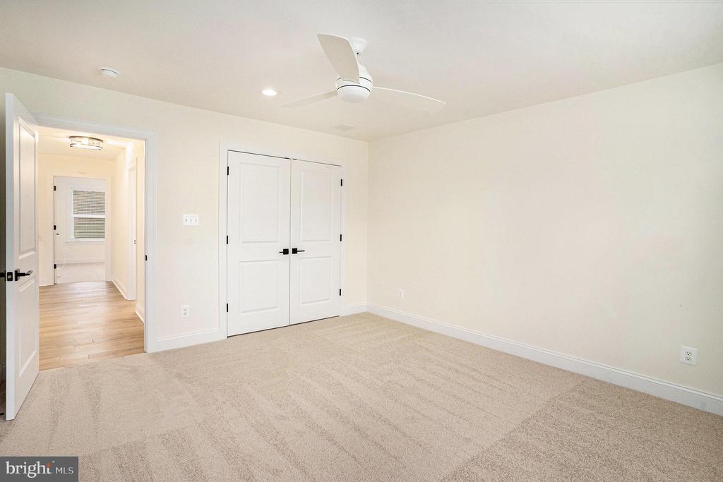122 ANDRIES CIRCLE