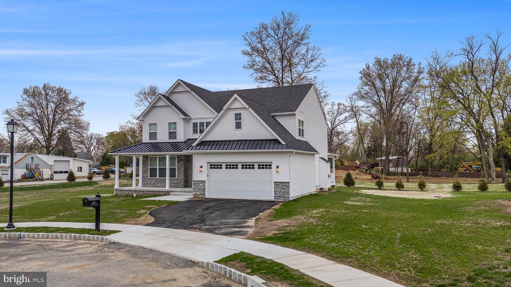 122 ANDRIES CIRCLE