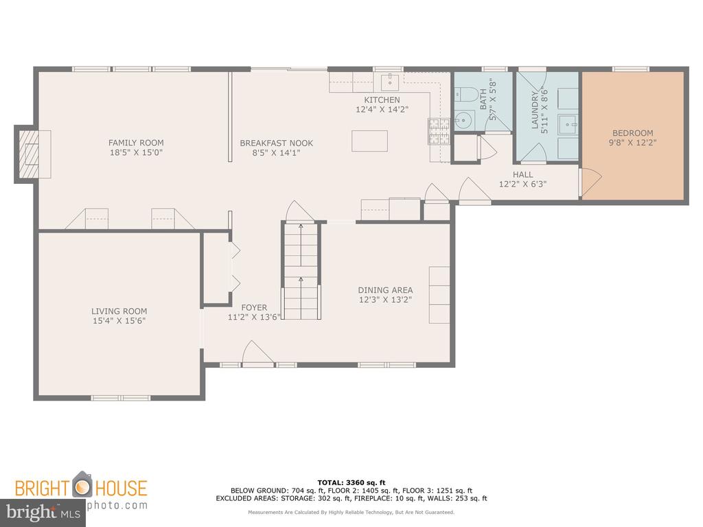 325 VANDERBILT LANE
