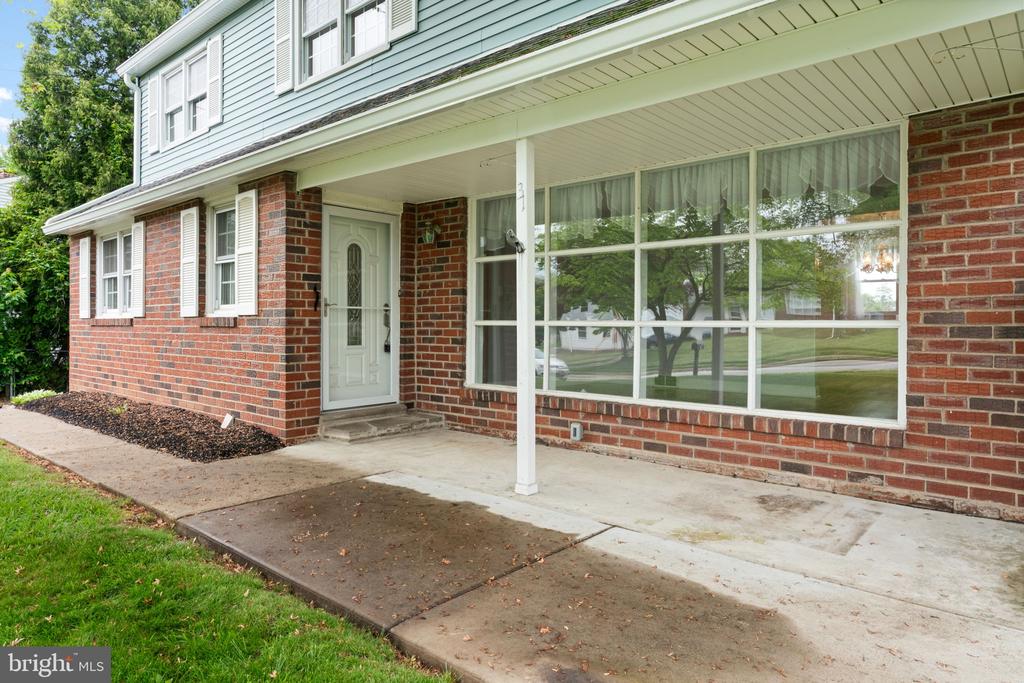 31 TRAVERSE DRIVE