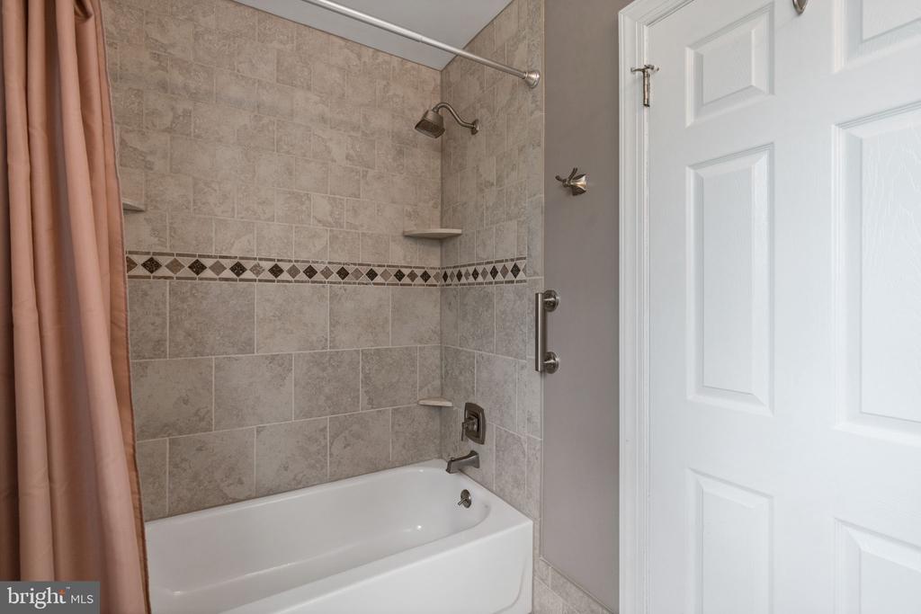 31 TRAVERSE DRIVE