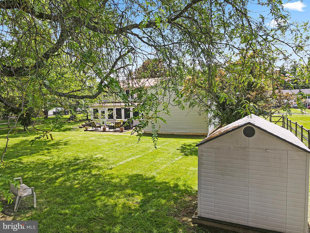 201 HUNTER LANE
