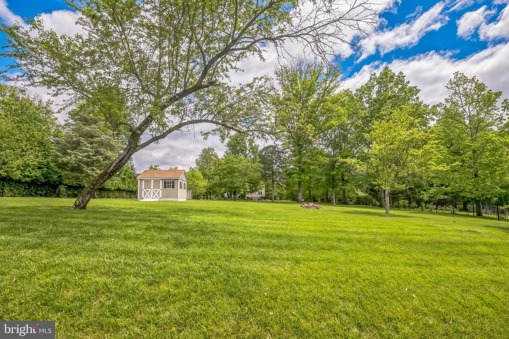 1029 SPRINGHOUSE DRIVE