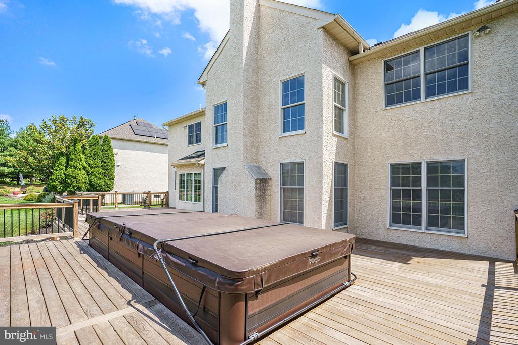 104 SPYGLASS DRIVE