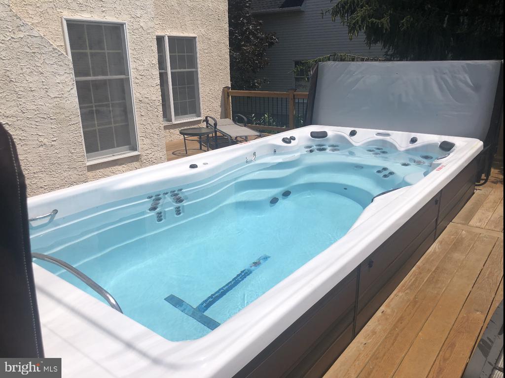 104 SPYGLASS DRIVE
