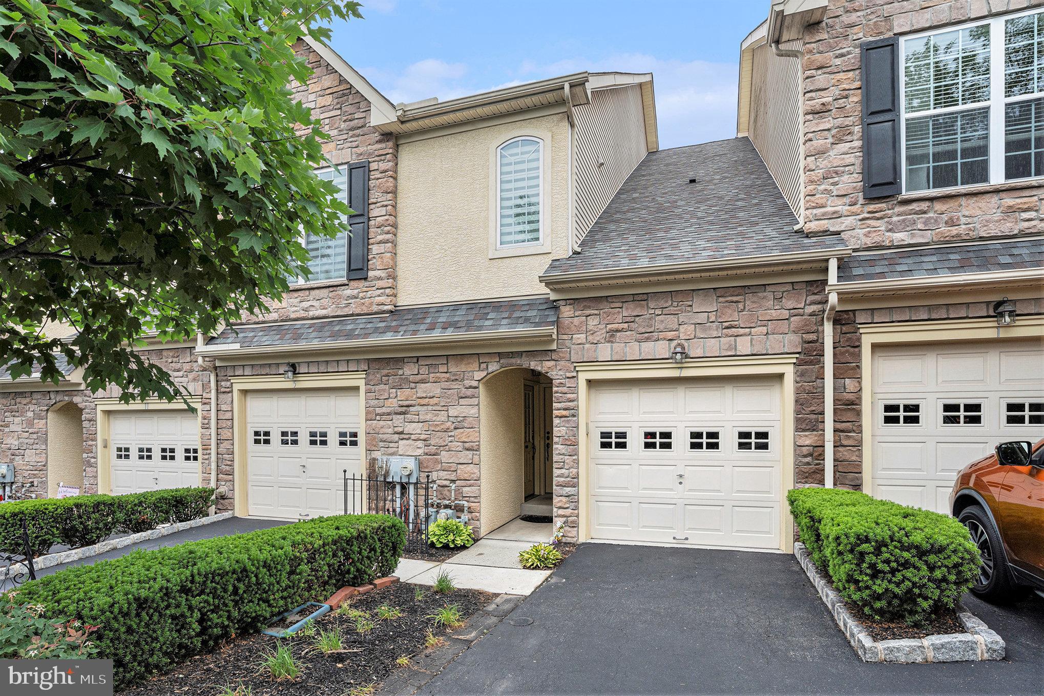 7 MERRI CLAUDE DRIVE