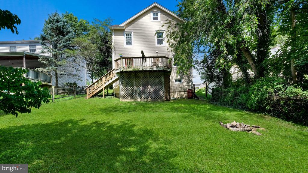 156 TENNIS AVENUE