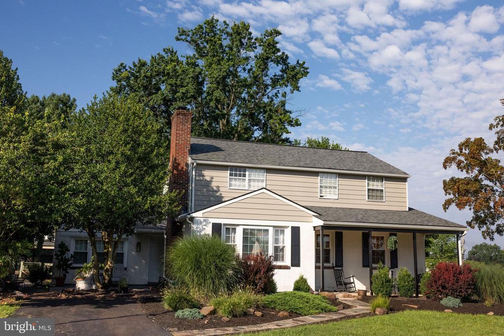 3216 W MOUNT KIRK AVENUE