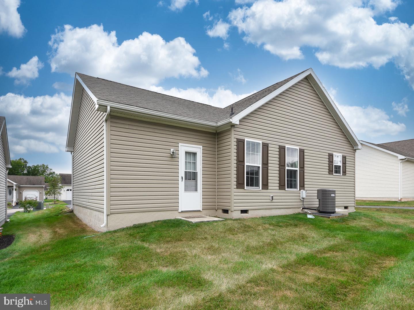 403 AZALEA DRIVE
