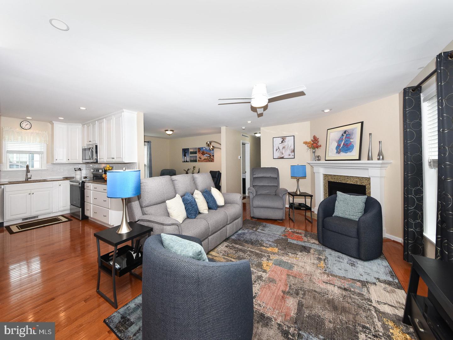 403 AZALEA DRIVE