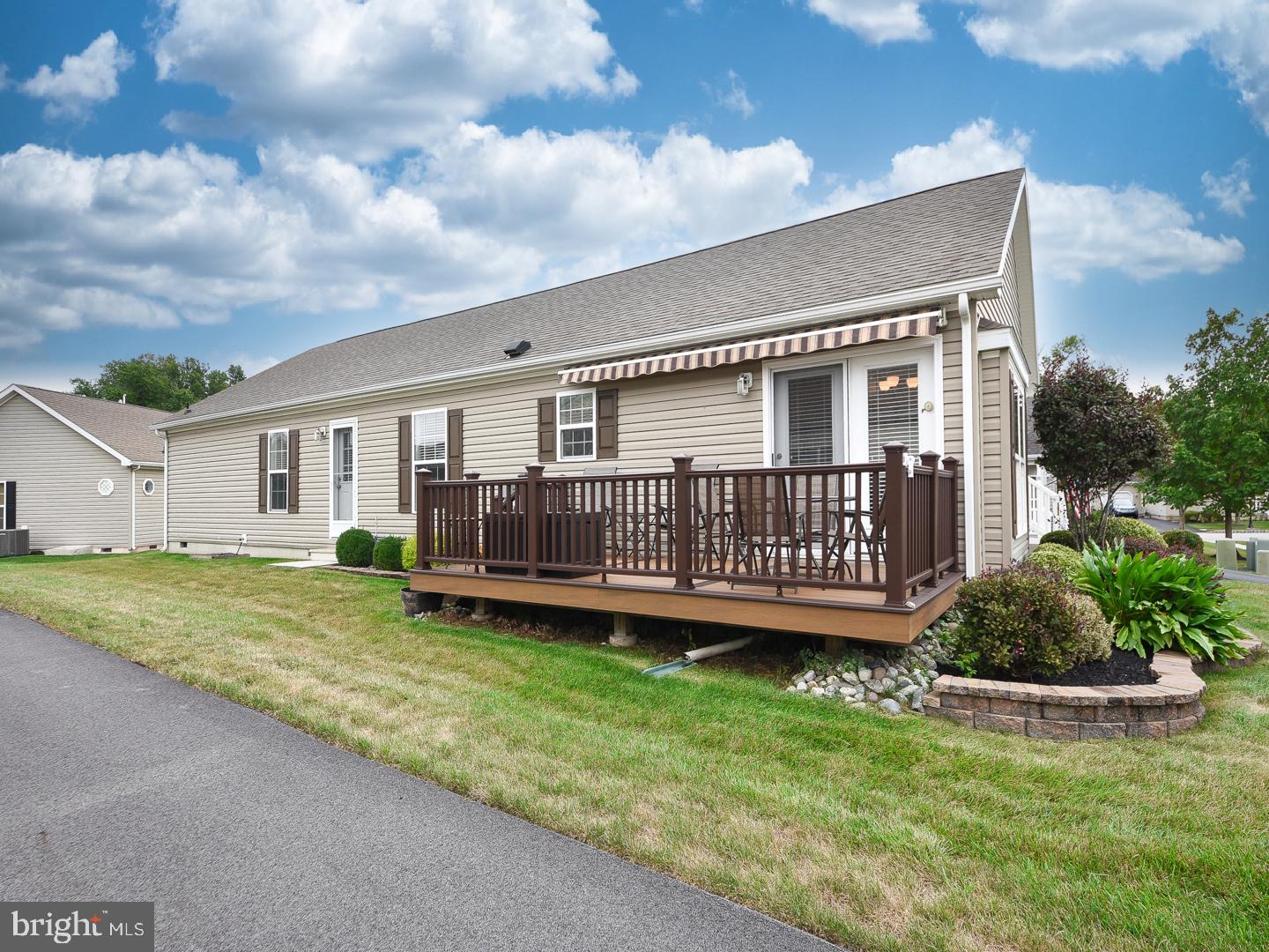 403 AZALEA DRIVE