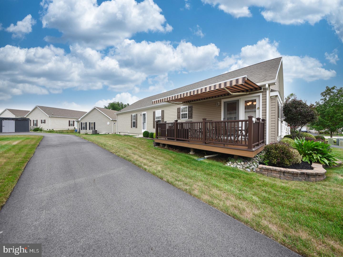 403 AZALEA DRIVE