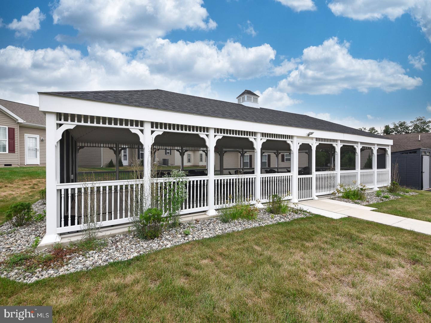 403 AZALEA DRIVE