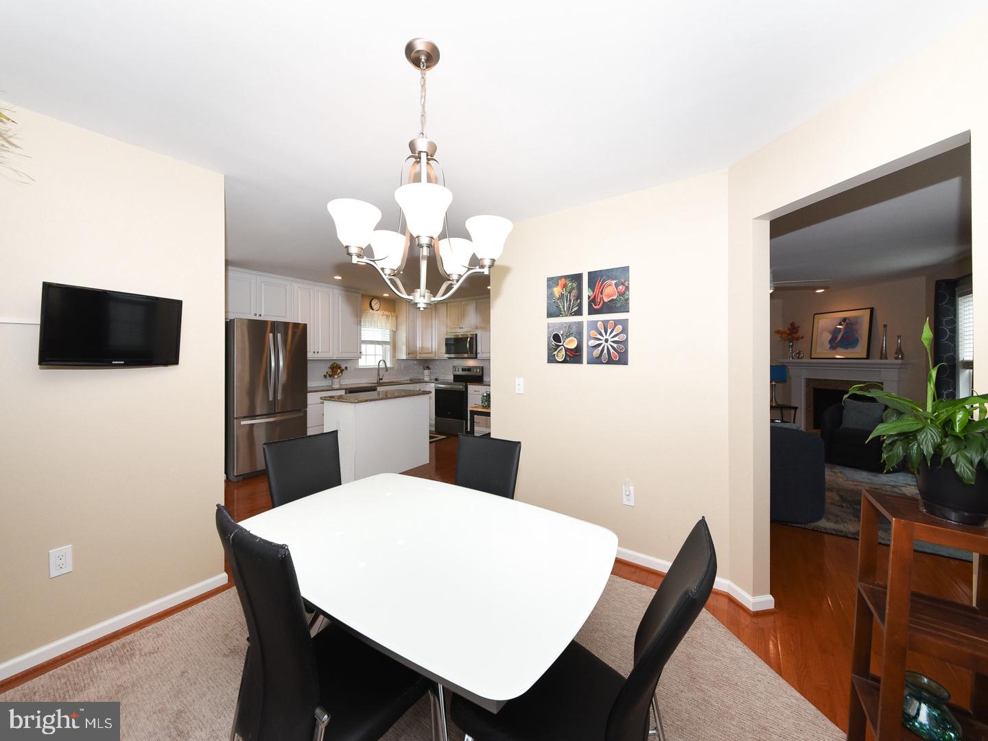 403 AZALEA DRIVE