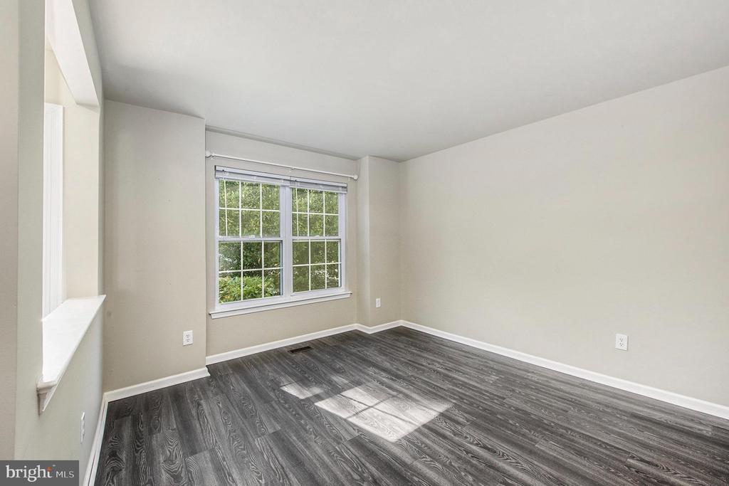 131 GLENEAGLES DRIVE