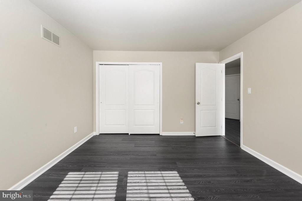 131 GLENEAGLES DRIVE