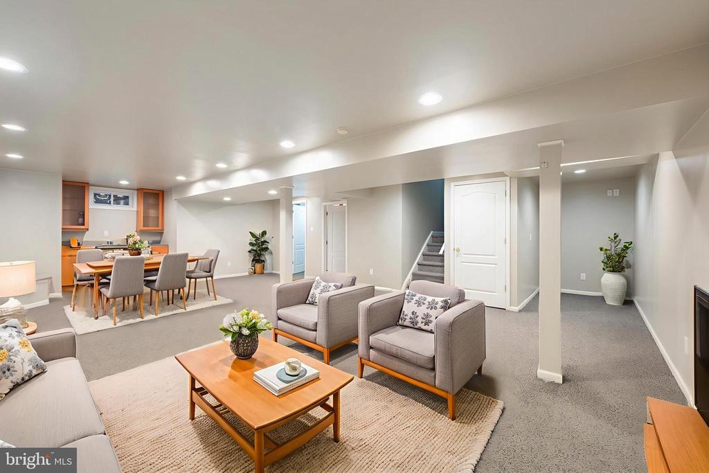 131 GLENEAGLES DRIVE