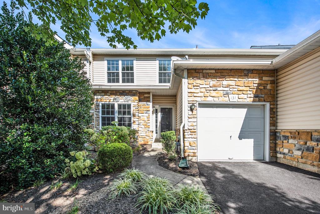 131 GLENEAGLES DRIVE