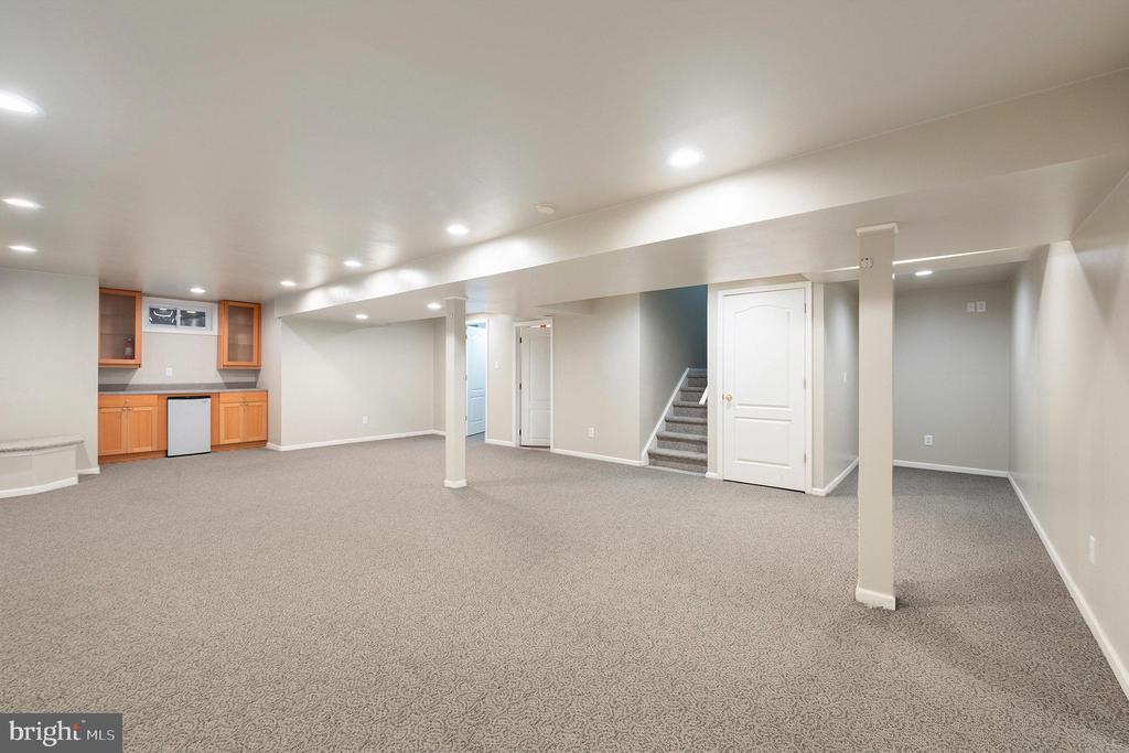 131 GLENEAGLES DRIVE