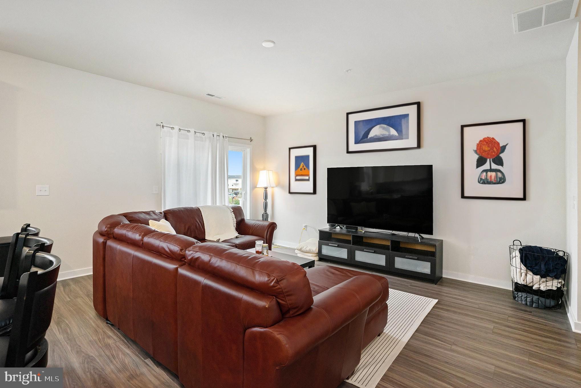 7 FORD STREET A