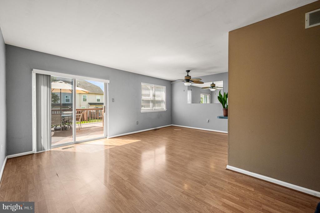 218 PARKVIEW DRIVE