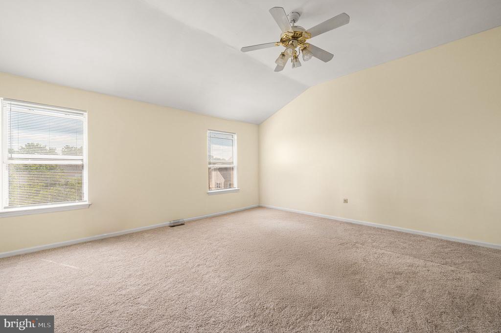 218 PARKVIEW DRIVE