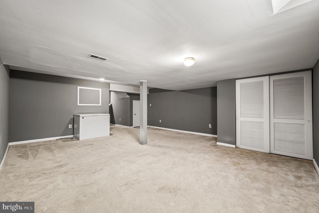 218 PARKVIEW DRIVE