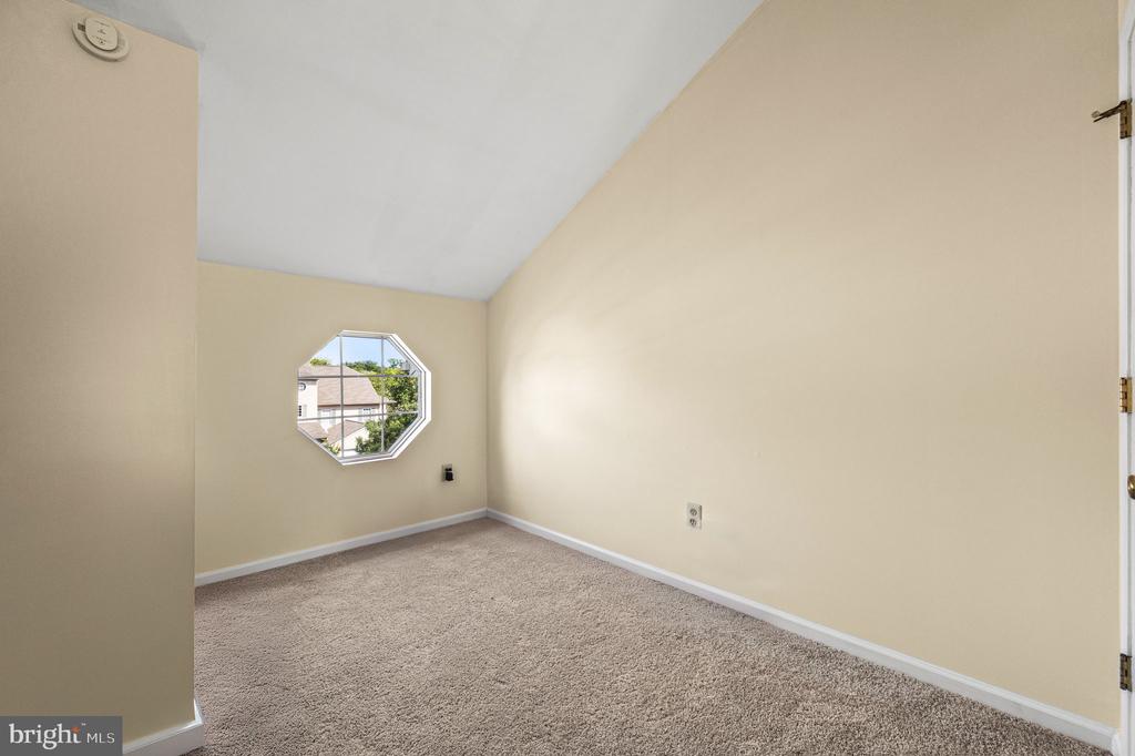 218 PARKVIEW DRIVE