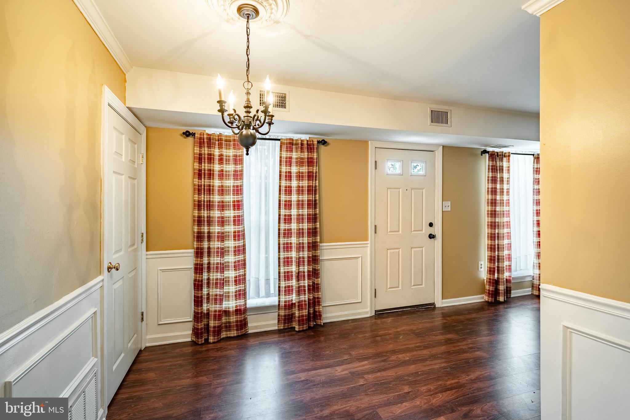 1107 MIDDLETON