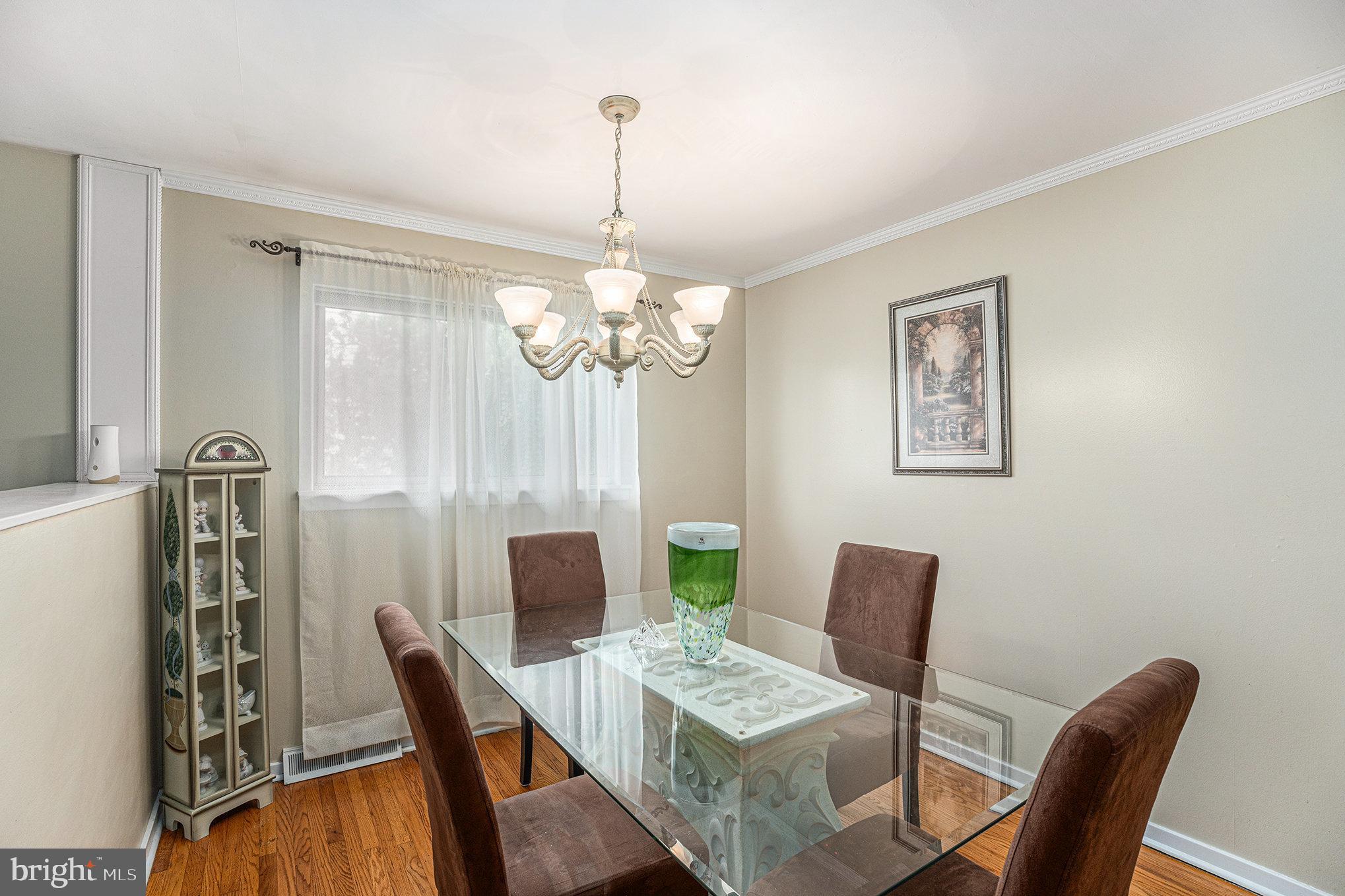 1585 EDGEWOOD AVENUE