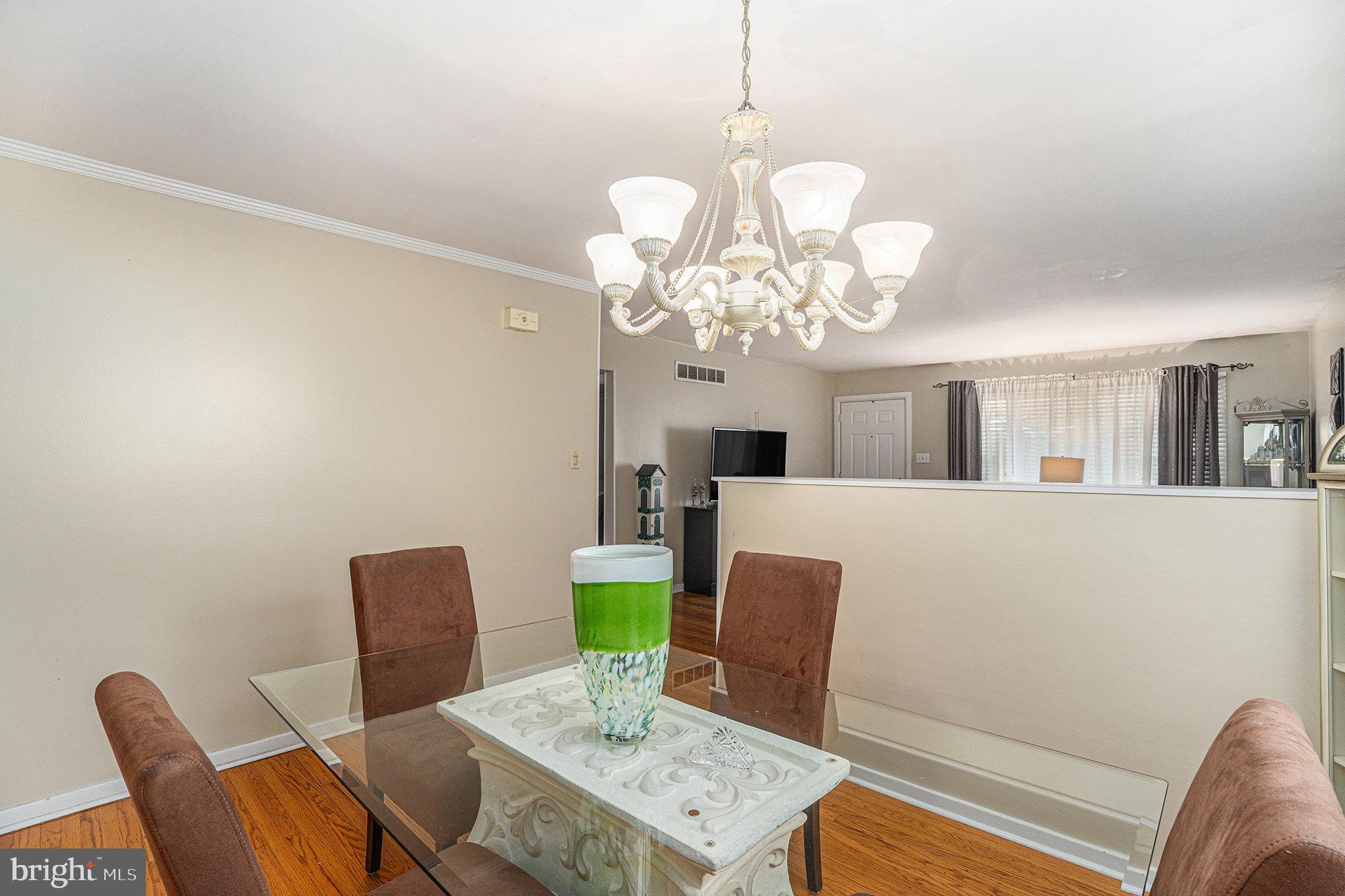 1585 EDGEWOOD AVENUE