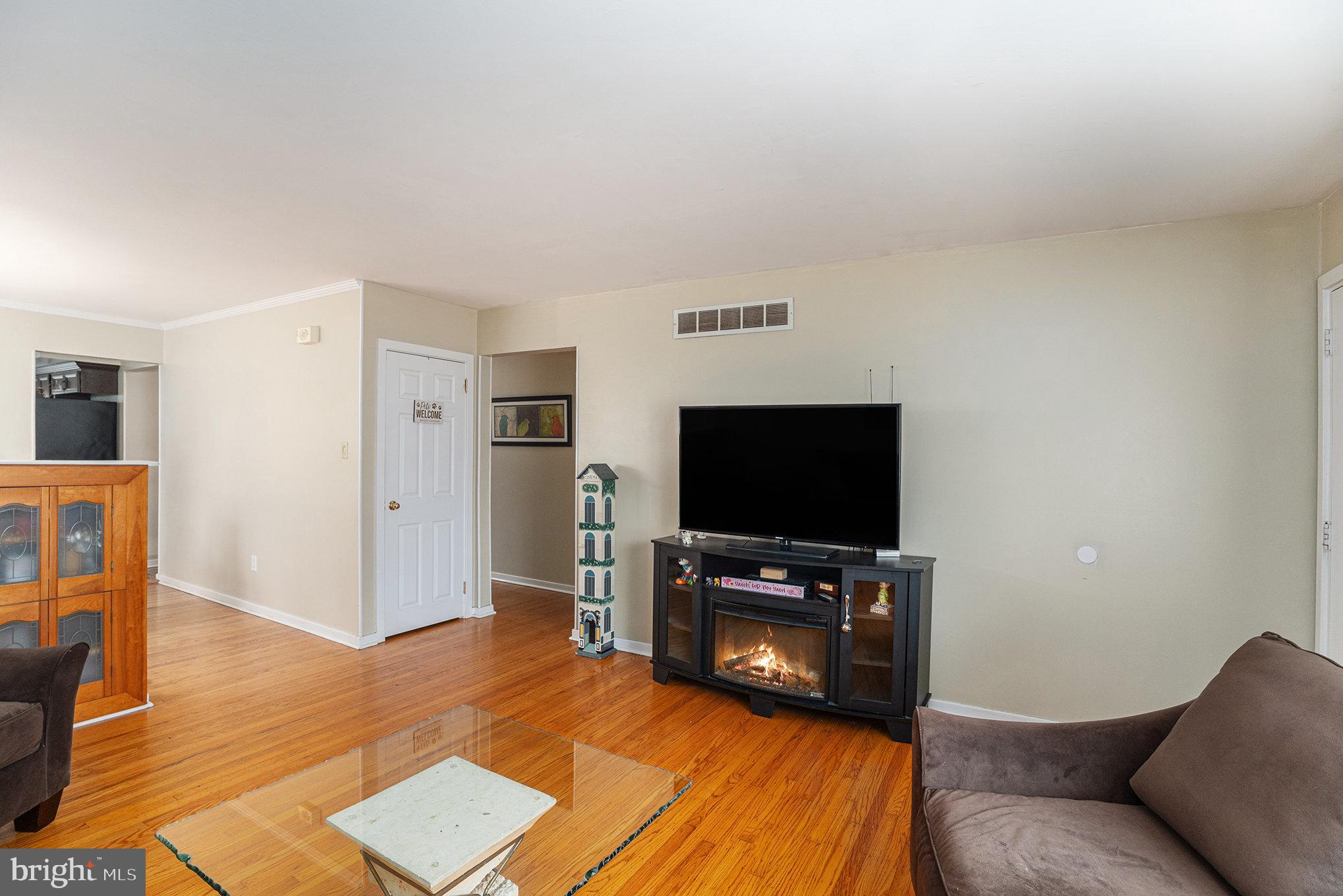 1585 EDGEWOOD AVENUE