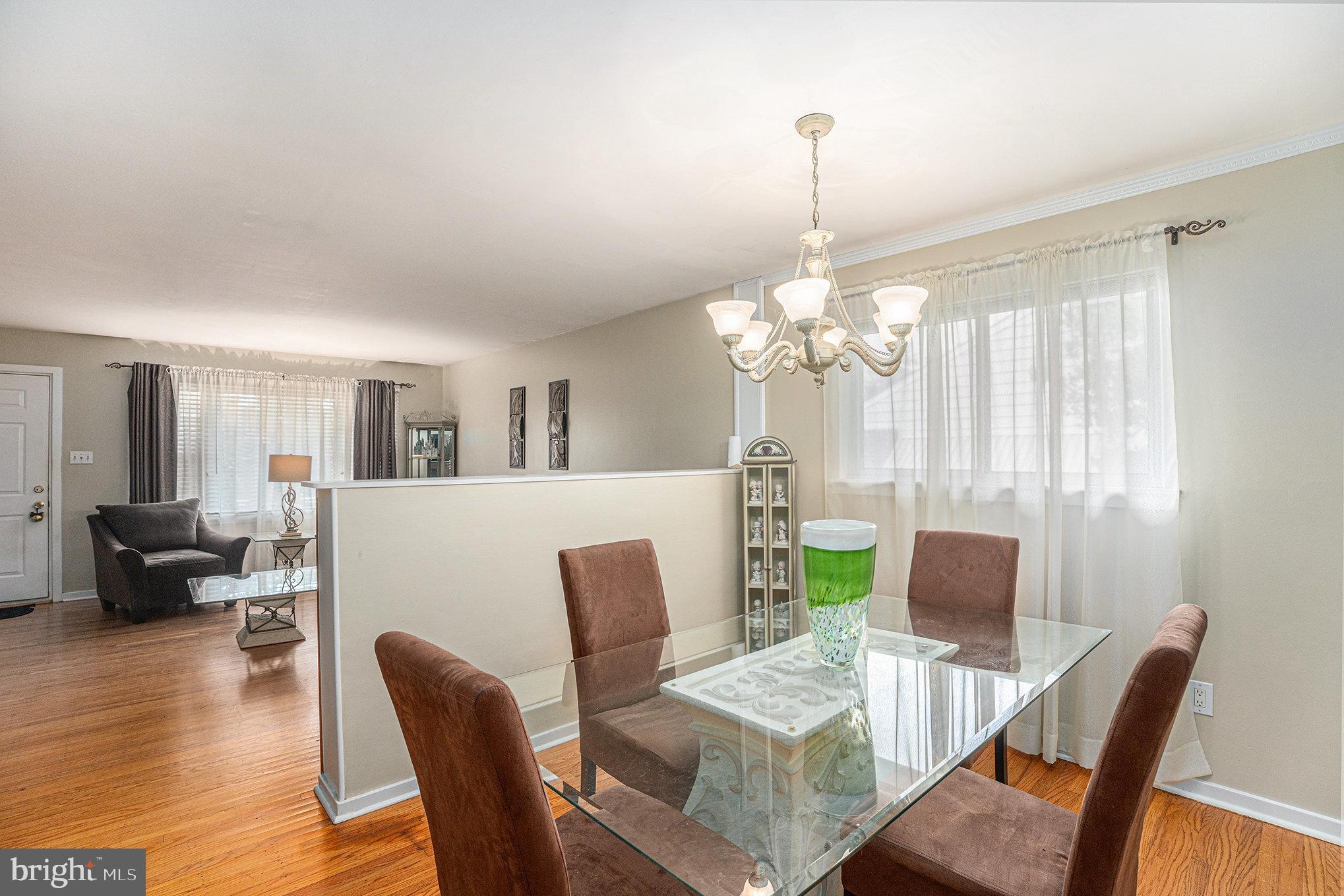 1585 EDGEWOOD AVENUE