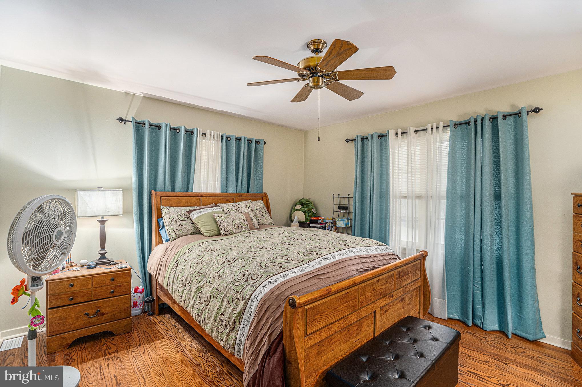 1585 EDGEWOOD AVENUE