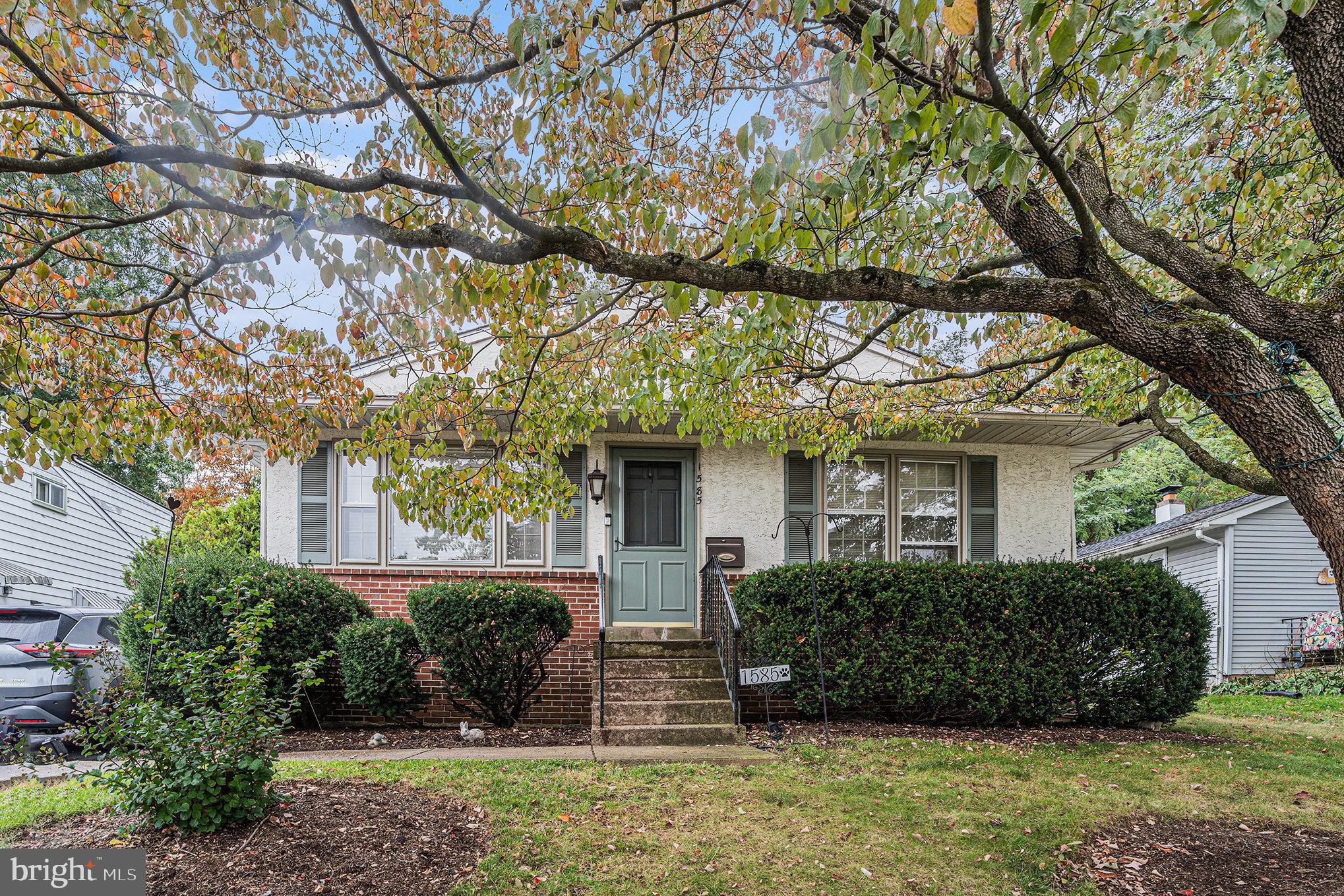 1585 EDGEWOOD AVENUE