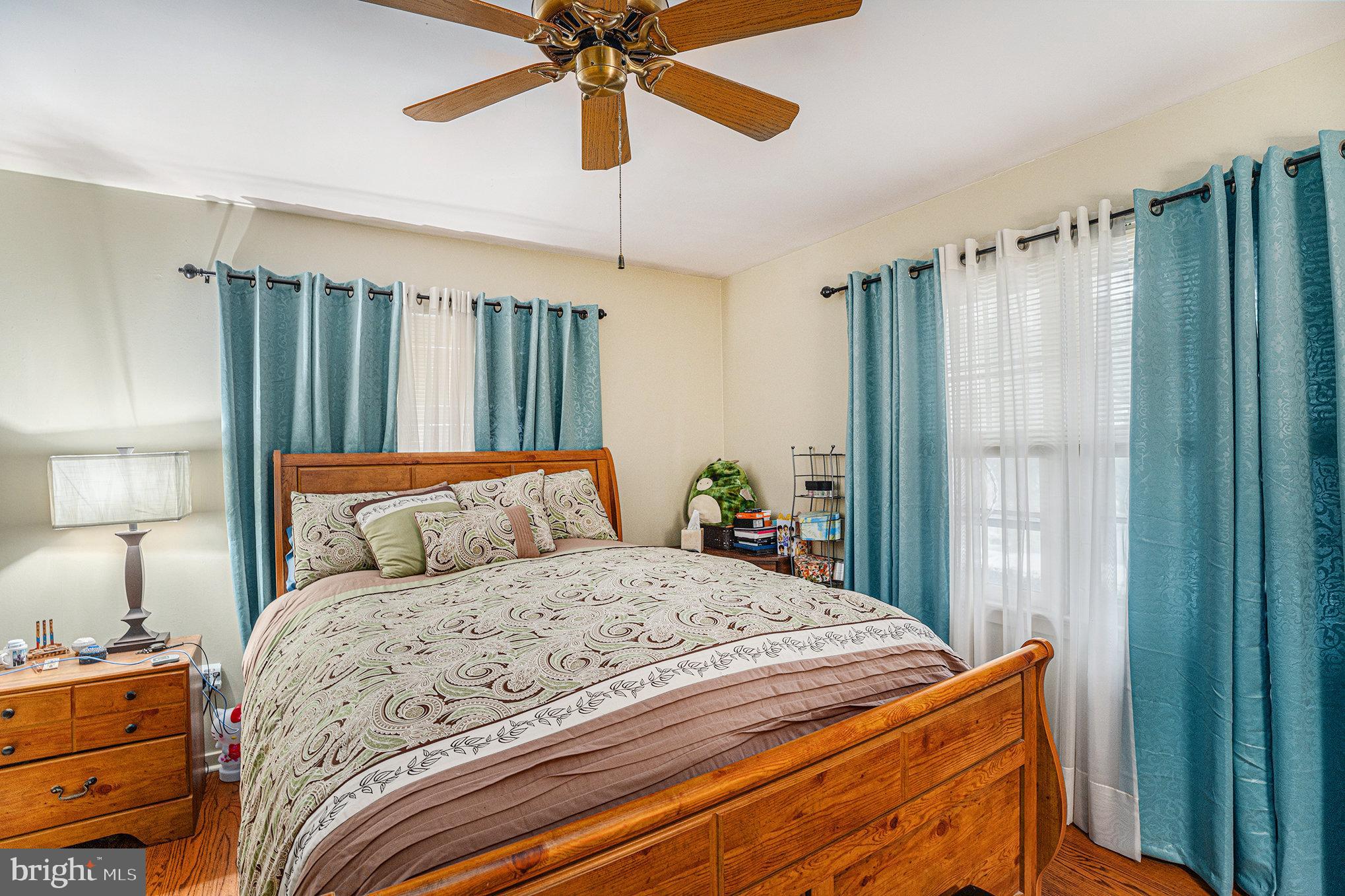 1585 EDGEWOOD AVENUE