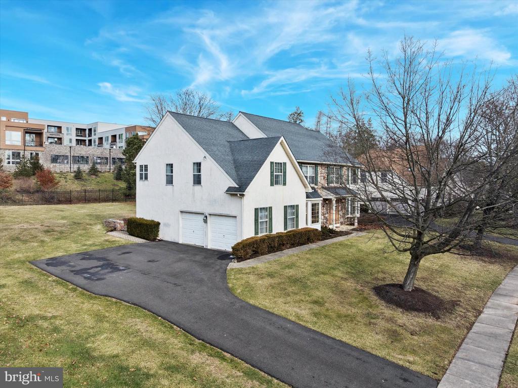 14 VILLA DRIVE